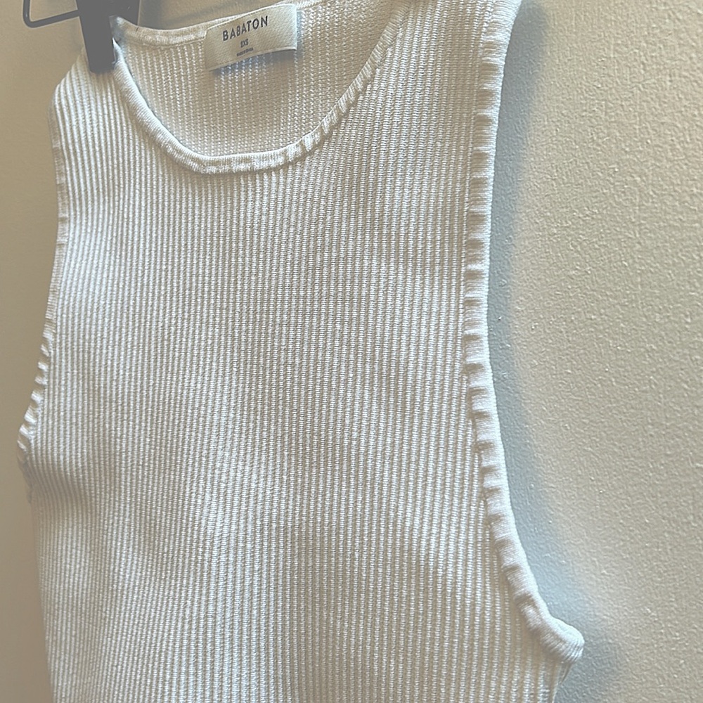 Babaton White Sculpt Crop Racerback Ribbed Tank Top - Picture 3 of 8